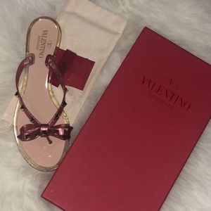 NWT Valentino Stud Sandals size 41 fits 8-8 1/2US